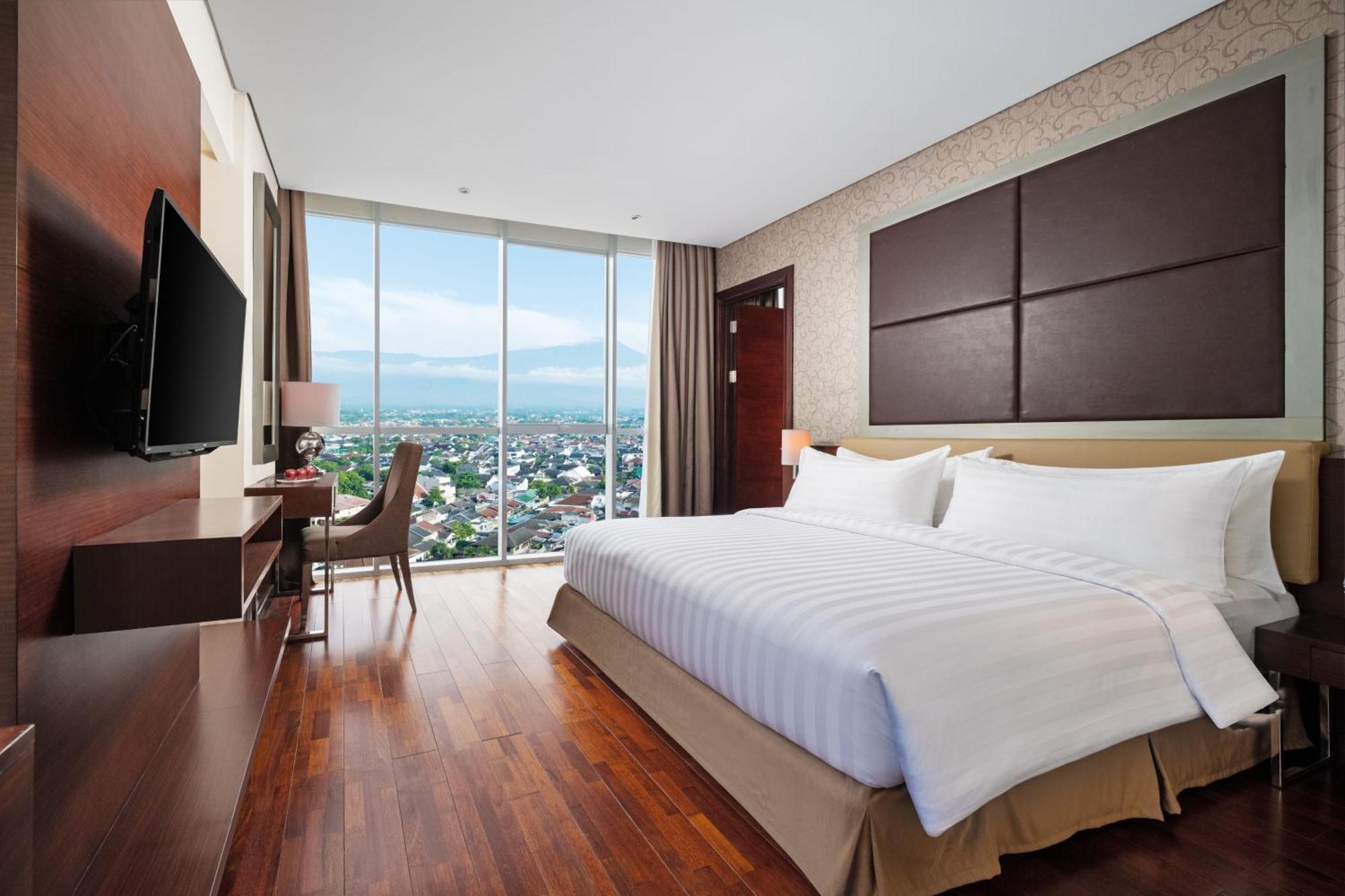 Aston Purwokerto Hotel & Conference Center Екстериор снимка